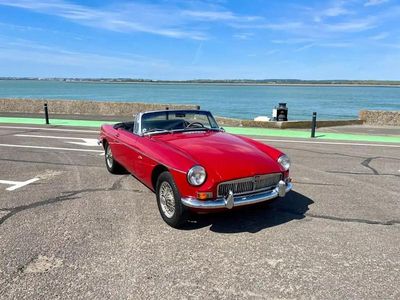 Rouge Occasion 1967 MG B Cabriolet | 20 900 €