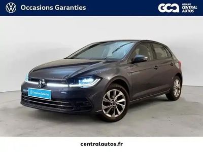 Gris Occasion 2022 VW Polo S Berline | 19 990 € (Prix juste)
