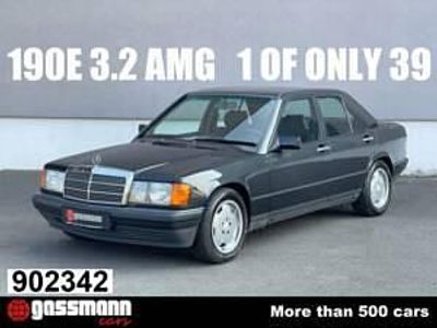 Bleu Occasion 1986 Mercedes 190 AMG Berline | 59 000 €