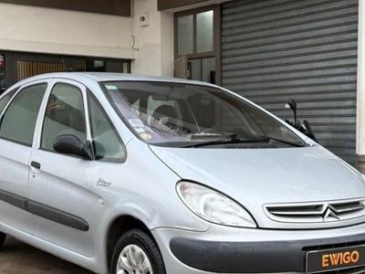 Gris Occasion 2002 Citroën Xsara Picasso Monospace | 2 990 €