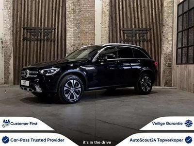 Mercedes GLC300