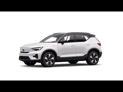 Blanc cristal métallisé/toit noir Nouvelle 2025 Volvo EX40 Performance SUV | 70 000 €