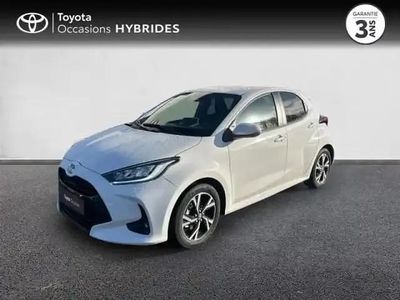 Blanc Occasion 2025 Toyota Yaris Hybrid Design Berline | 24 400 € (Prix assez cher)
