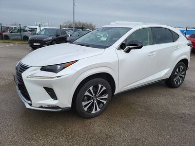 Lexus NX300h