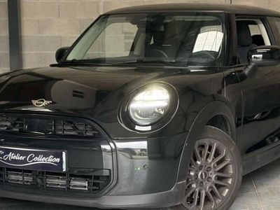 Noir Occasion 2025 Mini Cooper Essential Citadine | 31 990 €