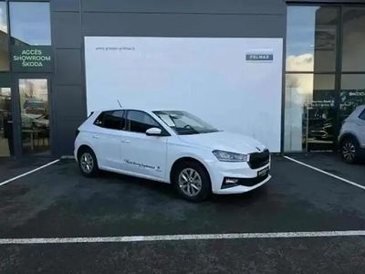 Blanc lune métallisé Occasion 2025 Skoda Fabia Selection Berline | 19 990 € (Prix assez cher)