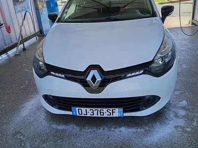 Occasion 2014 Renault Clio IV LIMITED Berline | 3 500 € (Prix juste)