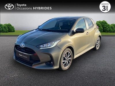Blanc Occasion 2024 Toyota Yaris Hybrid Design Berline | 21 980 € (Prix juste)