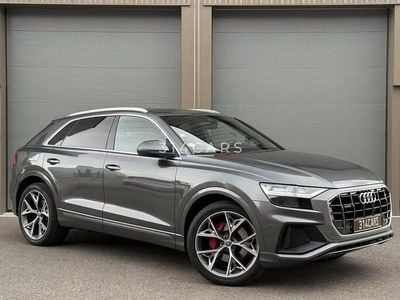 Gris Occasion 2019 Audi Q8 S-Line SUV | 39 990 € (Prix juste)