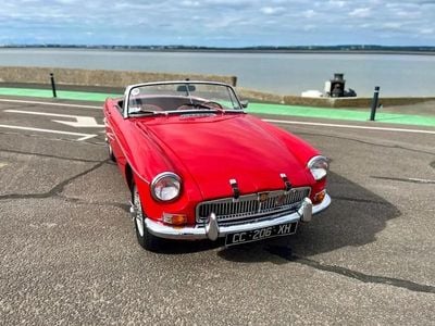 Rouge Occasion 1966 MG B Cabriolet | 24 900 €