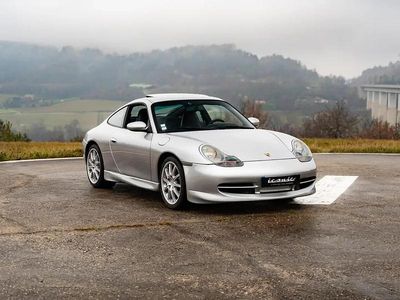 Argent Occasion 1999 Porsche 911 Carrera 4 Coupé | 34 900 € (Prix assez cher)