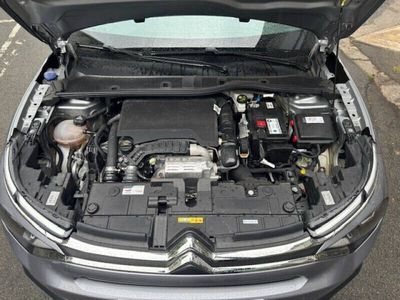 Gris Occasion 2024 Citroën C4 PureTech Berline | 23 290 € (Prix cher)