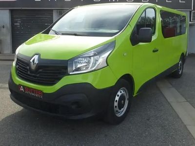 Vert Occasion 2015 Renault Trafic Monospace | 18 000 € (Prix cher)