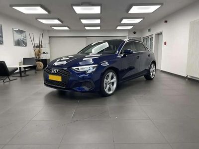 Bleu Occasion 2024 Audi A3 Sportback S-Line Citadine | 23 900 €