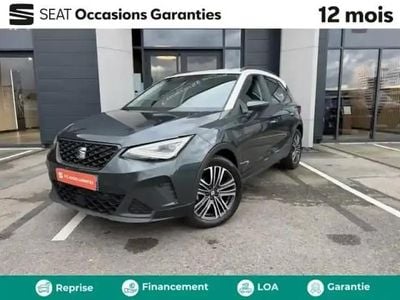 Gris caiman/toit blanc candy Occasion 2021 Seat Arona SUV | 15 480 € (Bon prix)