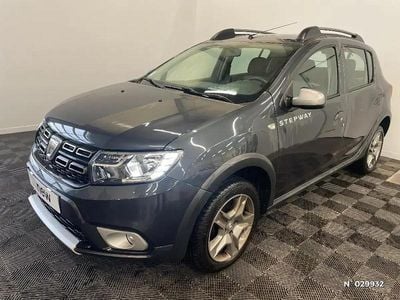 Occasion Dacia Sandero Stepway 73 ch (53 kW) 2019 Gris Citadine