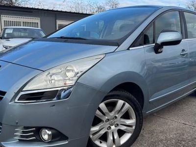 Occasion 2010 Peugeot 5008 Premium Monospace | 4 990 € (Prix assez cher)