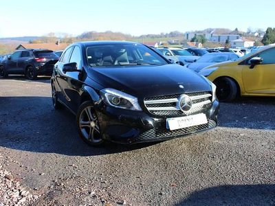 Noir Occasion 2015 Mercedes A180 Berline | 13 990 € (Prix assez cher)