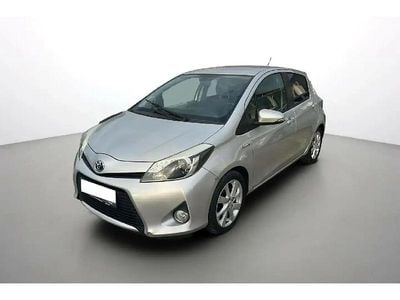 Gris Occasion 2013 Toyota Yaris Hybrid Citadine | 10 990 € (Prix assez cher)