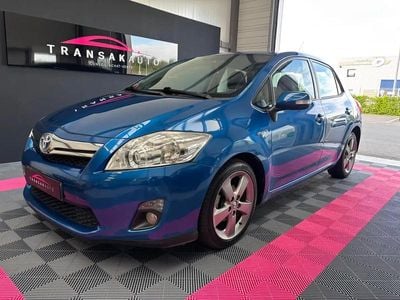 Toyota Auris Hybrid