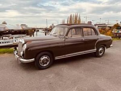 Occasion Mercedes 220 100 ch (73 kW) 1956 Marron Berline