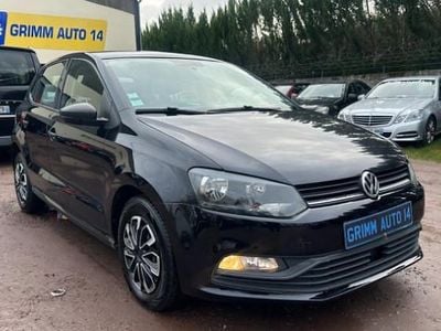 Noir Occasion 2014 VW Polo Berline | 7 990 € (Prix juste)