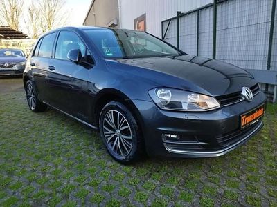 Gris Occasion 2017 VW Golf VII Allstar Berline | 12 900 € (Prix juste)
