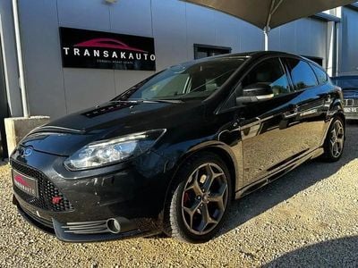 Blanc Occasion 2013 Ford Focus ST Berline | 14 990 €