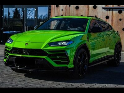 Noir Occasion 2020 Lamborghini Urus SUV | 331 400 €