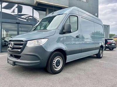 Gris Occasion 2023 Mercedes Sprinter Van | 33 495 € (Prix juste)