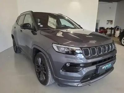 Graphite gray métallisé+toit noir Occasion 2021 Jeep Compass SUV | 22 980 € (Bon prix)