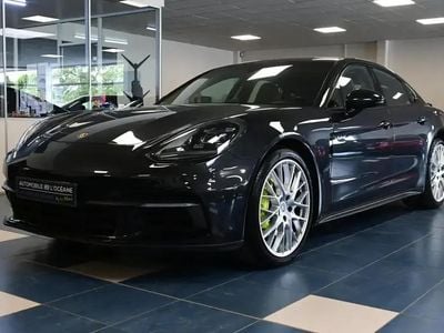 Porsche Panamera 4
