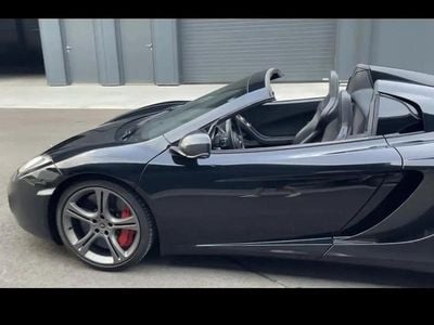 Noir Occasion 2013 McLaren MP4-12C Cabriolet | 135 000 €