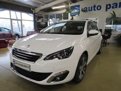 Blanc Occasion 2016 Peugeot 308 Allure Citadine | 8 900 € (Bon prix)