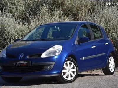 Bleu Occasion 2006 Renault Clio III Luxe Berline | 6 490 €
