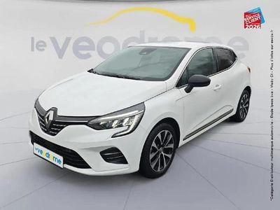 Blanc Occasion 2023 Renault Clio V Techno Berline | 16 499 € (Prix juste)