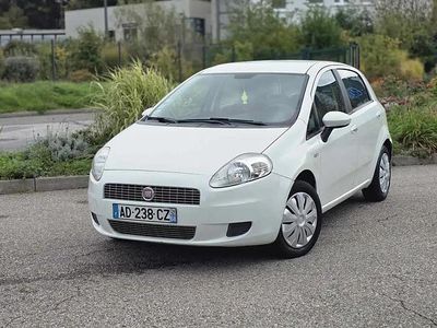 Blanc Occasion 2009 Fiat Grande Punto Citadine | 2 300 €