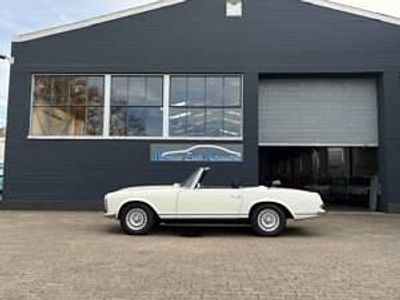 Blanc Occasion 1970 Mercedes SL280 Cabriolet | 89 900 €