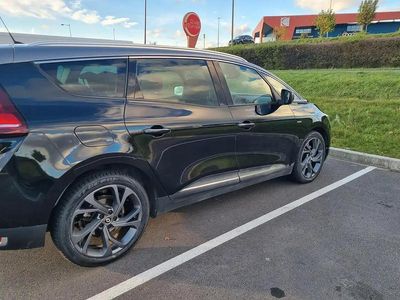 Noir Occasion 2017 Renault Scénic IV Monospace | 14 990 € (Prix assez cher)