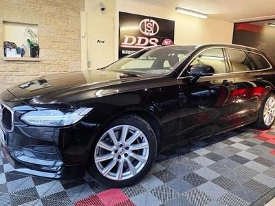 Noir Occasion 2018 Volvo V90 Momentum Break | 24 498 €