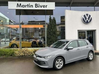 Gris Occasion 2024 VW Golf Life Berline | 24 500 € (Bon prix)