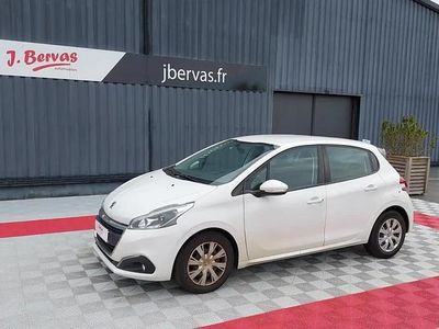 Blanc Occasion 2018 Peugeot 208 Active Citadine | 9 990 € (Prix assez cher)