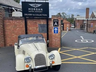 Beige Occasion 2013 Morgan 4/4 Cabriolet | 45 900 €