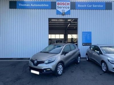 Beige Occasion 2015 Renault Captur Zen SUV | 9 995 € (Prix juste)