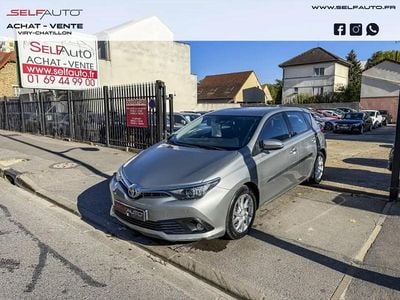 Occasion Toyota Auris 114 ch (83 kW) 2015 Gris Berline