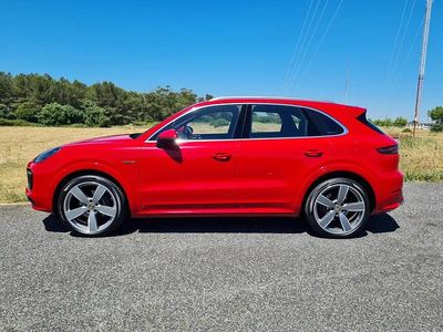 Rouge Occasion 2021 Porsche Cayenne Coupe Coupé | 66 000 €