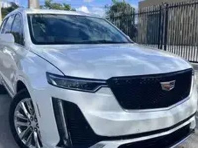 Cadillac XT6