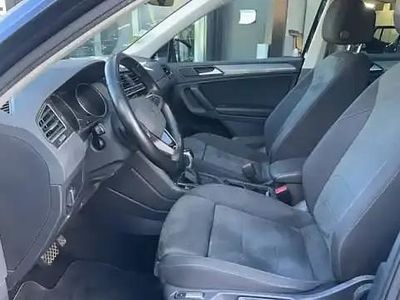 Noir Occasion 2020 VW Tiguan Life SUV | 23 949 € (Prix assez cher)