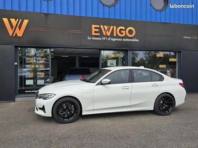 BMW 330e
