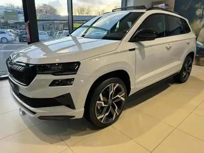 Blanc lune métallisée Nouvelle 2025 Skoda Karoq SportLine SUV | 40 990 € (Prix cher)